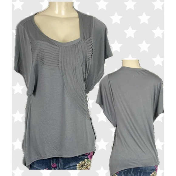 Converse S Gray Quartz Textured Scoop Neckline Handkerchief Hem Short Sleeve Top - Picture 1 of 6